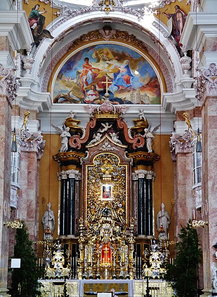 File:Innsbruck Dom St. Jakob Innen Hochaltar 1.jpg