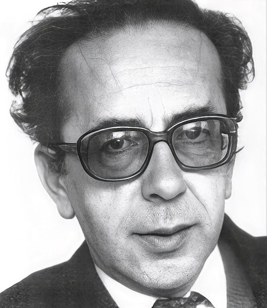 Fil:Ismail Kadare (portret).jpg