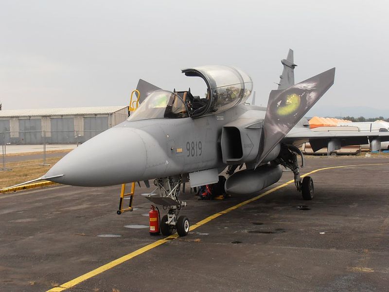 File:JAS-39D Gripen (9819) Vzdušné sily AČR.jpg