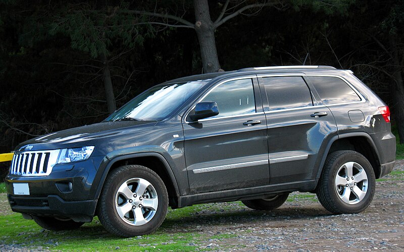 File:Jeep Grand Cherokee Laredo 3.6 2011 (32518075324).jpg