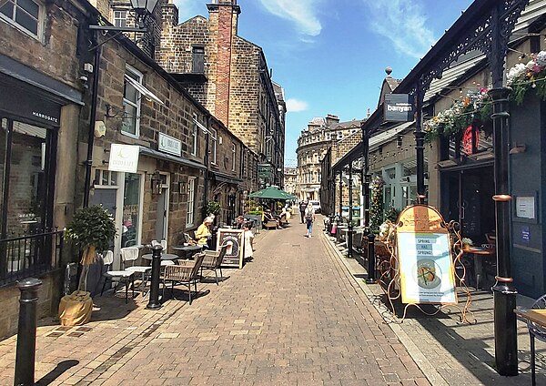 Image: John Street   Harrogate (geograph 7493877)