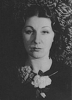 Judith Anderson Australian stage and screen actress