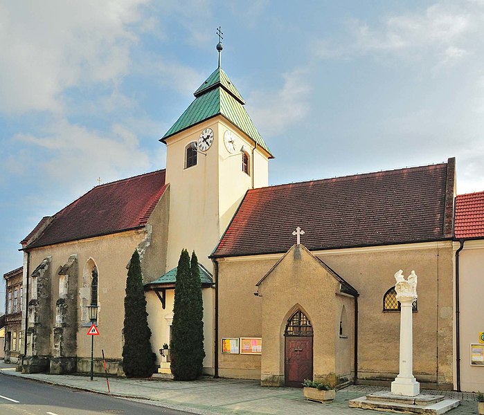 File:Kirche 11479 in A-2473 Deutsch-Haslau.jpg