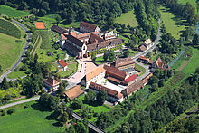 Blick auf das 1986 vom Main-Tauber-Kreis erworbene Kloster Bronnbach