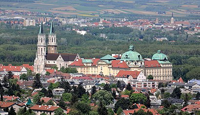 So kommt man zu Stift Klosterneuburg mit den Öffentlichen - Mehr zum Ort Hier