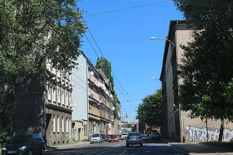 File:Kolumba Street in Szczecin (10).JPG
