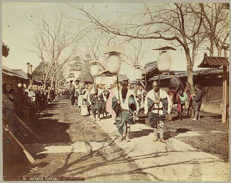 File:Kusakabe Kimbei - 19 Japanese Funeral.jpg