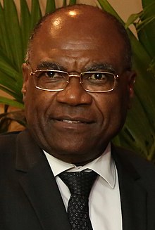 Léonard She Okitundu - June 2017 (cropped).jpg