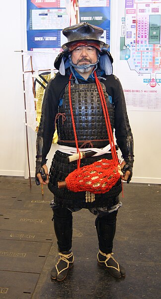 File:L8 - Cosplay - Japan Expo 2012.JPG