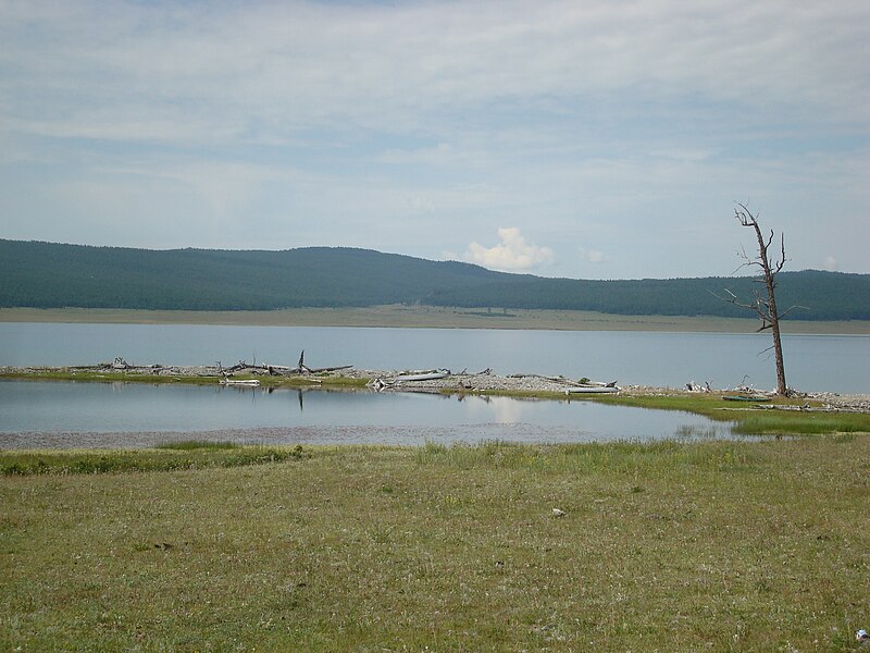 File:Lake Khövsgöl3.JPG