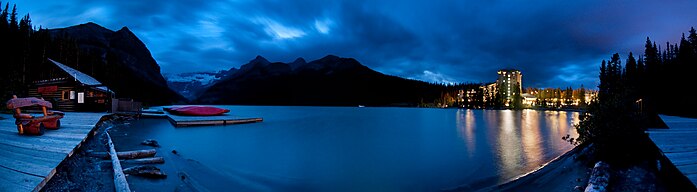 A panorama of Lake Louise at night