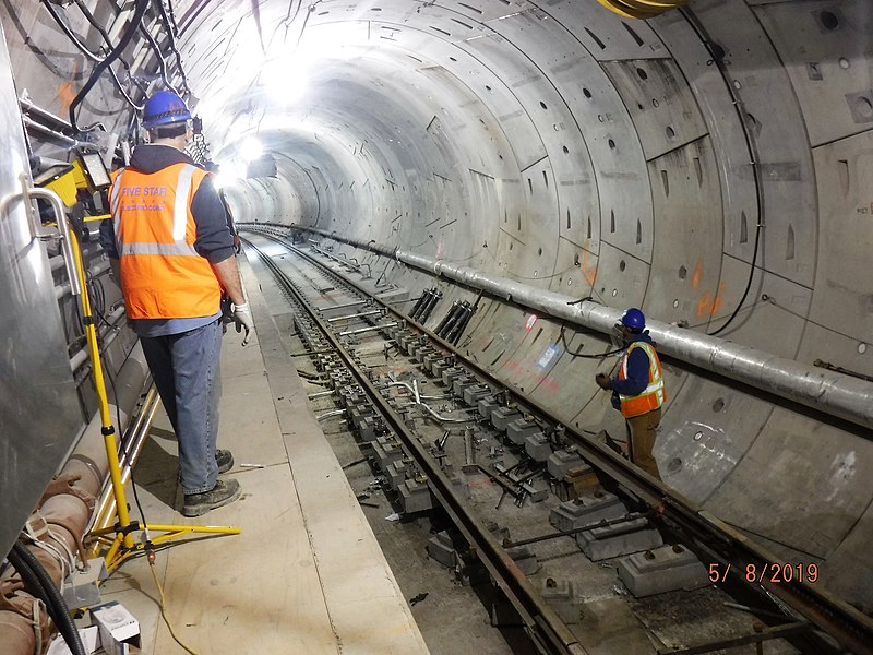 File:Layout and installation of Insulated Joist Boxes and conduits in the tunnels leading east into Queens. 05-08-2019 (47818918481).jpg