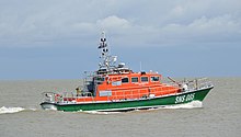 An all-weather lifeboat from the SNSM. This is the largest class of French lifeboat, at 18 metres long. The association owns 41 all-weather rescue boats, there are 30 of this type, the others being all-weather rescue boats of the 15.50 m class and the new generation all-weather rescue boats (CTT NG). Le canot tous temps de la SNSM Madeleine Dassault (3).JPG