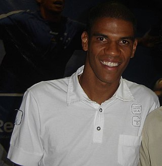 <span class="mw-page-title-main">Leonardo Silva (footballer, born 1979)</span> Brazilian footballer