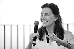 Louise Erdrich (19303274788)