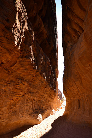 Madain Saleh (6726358431).jpg