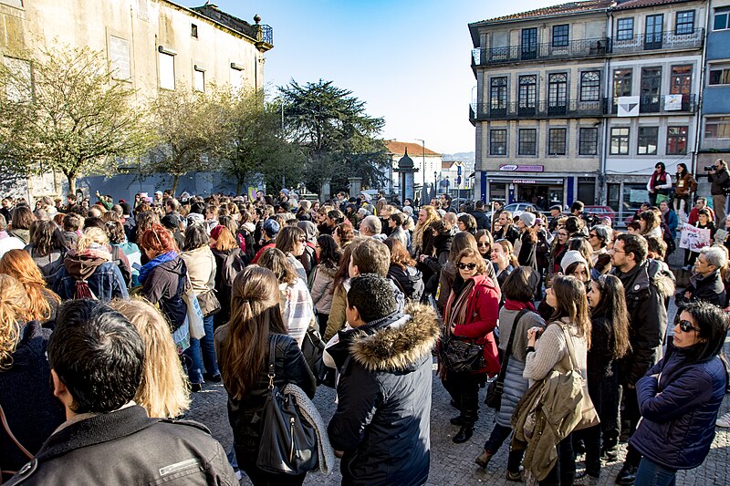 File:Marcha das Mulheres no Porto DY5A0826 (32363996011).jpg