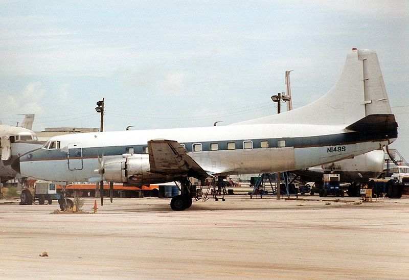 File:Martin 404 AN0209869.jpg