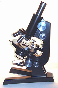 Microscopio reichert1.jpg