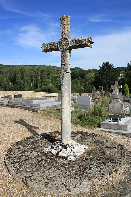 Milon la Chapelle Cemetery Cross