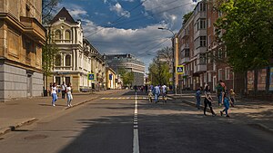 Вид на улицу Минина от площади Минина и Пожарского