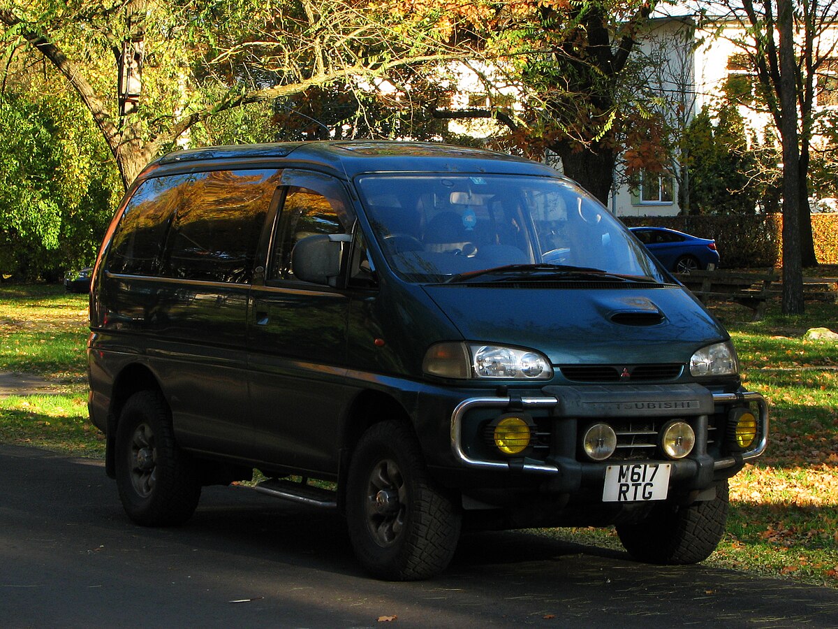 Mitsubishi delica год выпуска