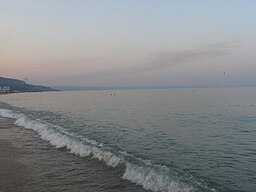 Sortehavet, set fra en strand i Bulgarien.