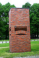 Deutsch: Per Kirkeby: Backstein-Skulptur (1986) auf dem Hindeburgplatz in Münster am Zoologischen Institut