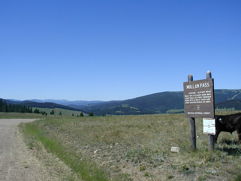 File:Mullan Pass.jpg