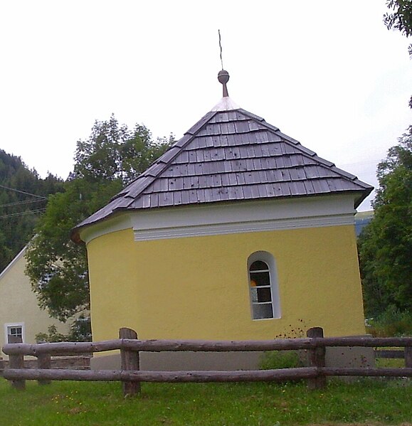 File:Nagelschmidt Kapelle Oberzeiring 20040920.jpg