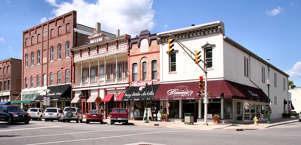 The population density of Noblesville in Indiana is 86.45 square kilometers (33.38 square miles)