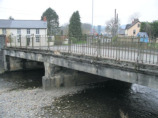 Oude brug over de rivier Cammarch in Beulah