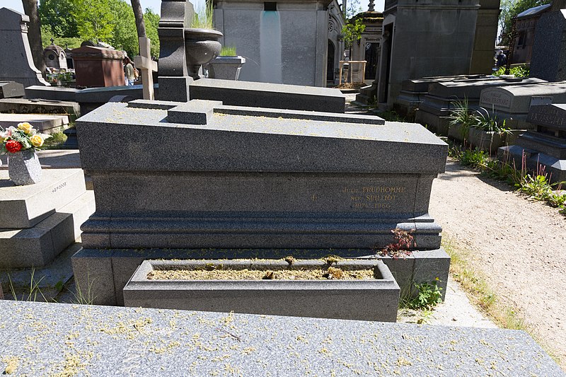 File:Père-Lachaise - Division 89 - Prudhomme 02.jpg