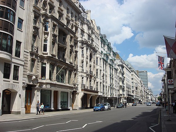 50 Pall Mall (second building on the left), command headquarters during the First World War