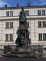 Статуя імператора Карла IV.