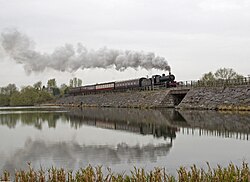 Zachovaná parní lokomotiva 7F 2-8-0 53809 na Midland Railway Butterley.jpg