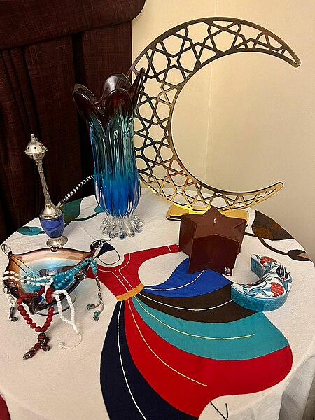 File:Ramadan table decoration.jpg