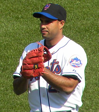 <span class="mw-page-title-main">Raúl Valdés</span> Cuban-Dominican baseball player (born 1977)