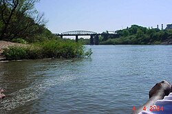 Rio Ibirapuitã - Alegrete - Ponte Borges de Medeiros.JPG