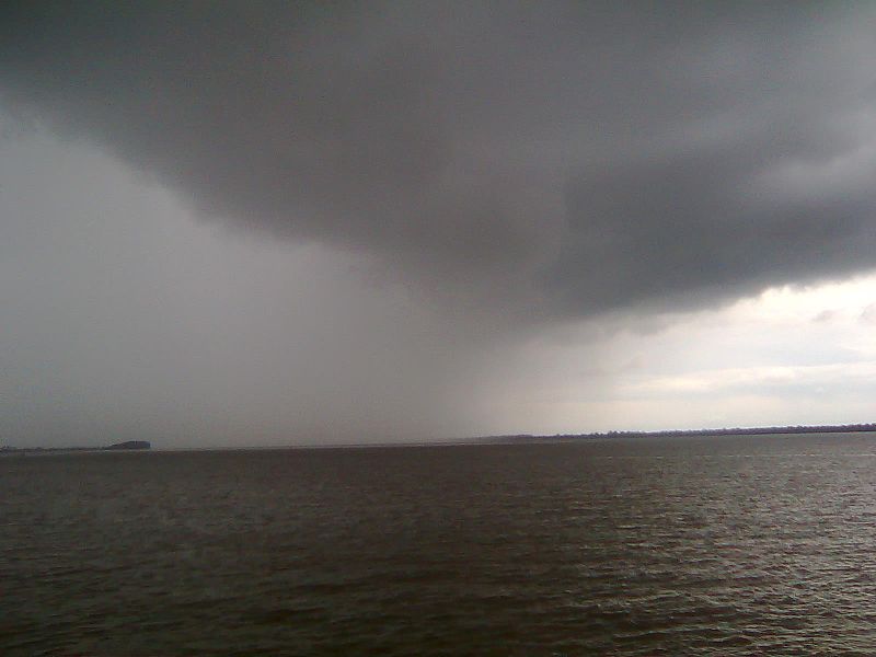 File:River, clouds and sky - 19.jpg