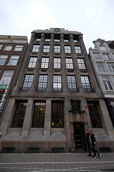 File:Rokin 109-111, Amsterdam.jpg