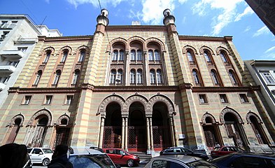 Facade of the Rumbach Street synagogue (1870–73)