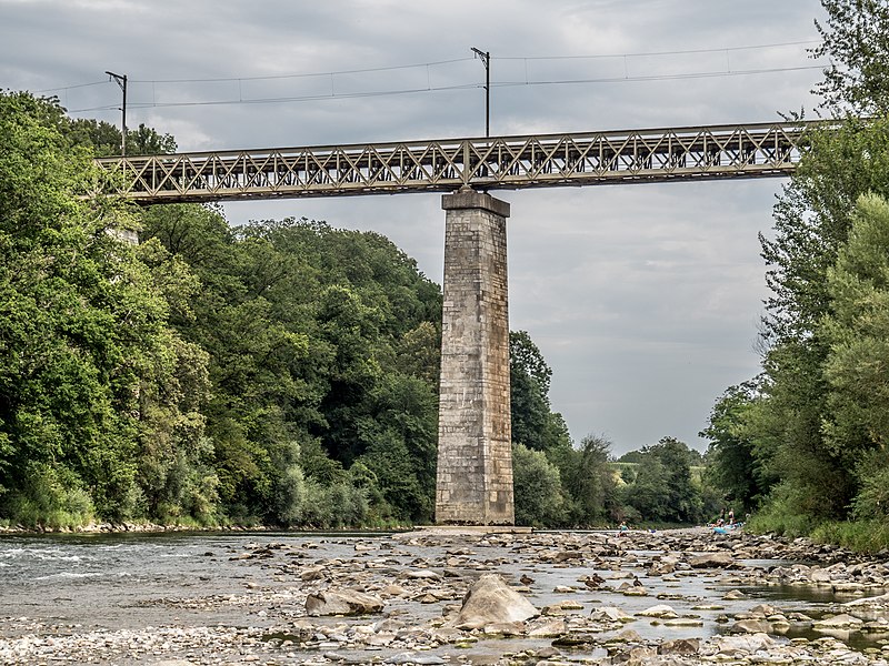 File:SBB Brücke über die Thur, Kleinandelfingen ZH – Andelfingen ZH 20190805-jag9889.jpg