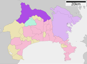 Localização de Sagamiharas na prefeitura