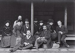 Felice Beato et Saigō Tsugumichi (au premier plan) en 1882.