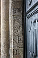 Xamba dunha porta na Catedral de Santiago de Compostela.