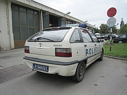 Voiture de police de Serbie 03.JPG