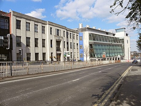 File:Sheffield University, Brook Hill Geograph-2891437.jpg