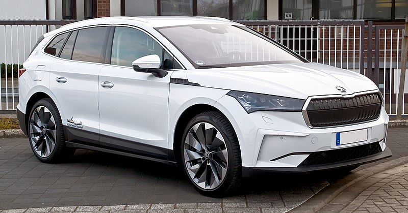 Škoda Auto News on X: A new #battery and drive package is debuting in the # Skoda #Enyaq L&K. The rear-wheel-drive Enyaq L&K 85: ⚡ accelerates from 0  to 100 km/h in 6.7