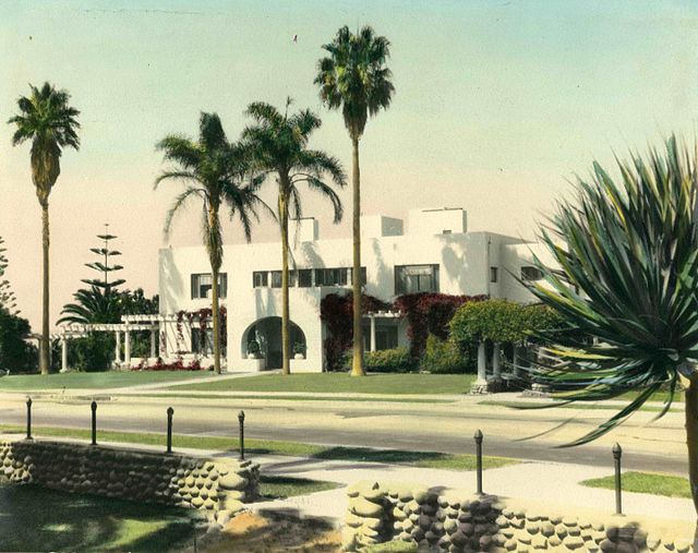 Ellen Browning Scripps's house, South Molton Villa II, designed by architect Irving J. Gill